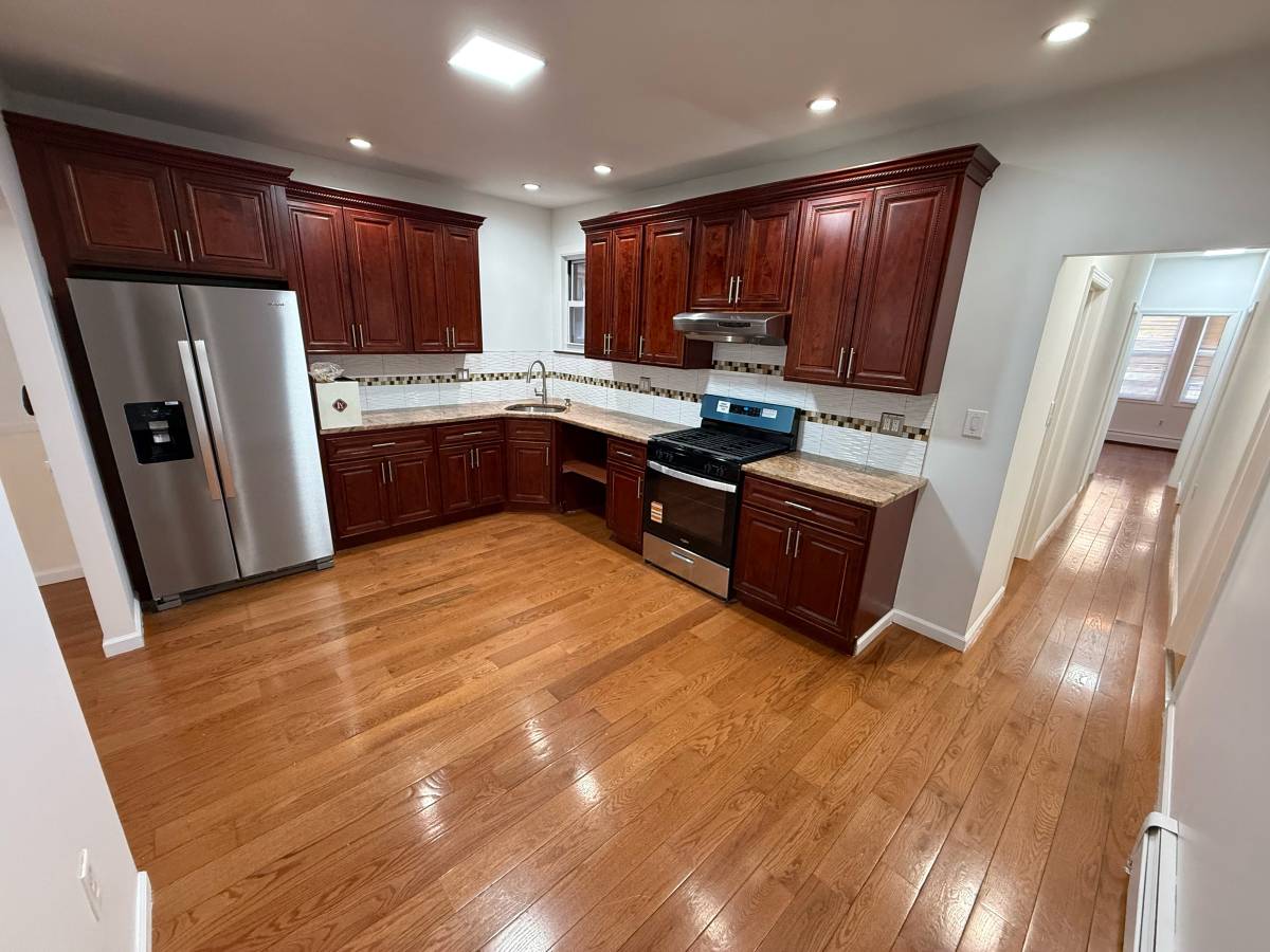 00X0X_bAxei8nZLWD_0CI0t2_1200x900-1